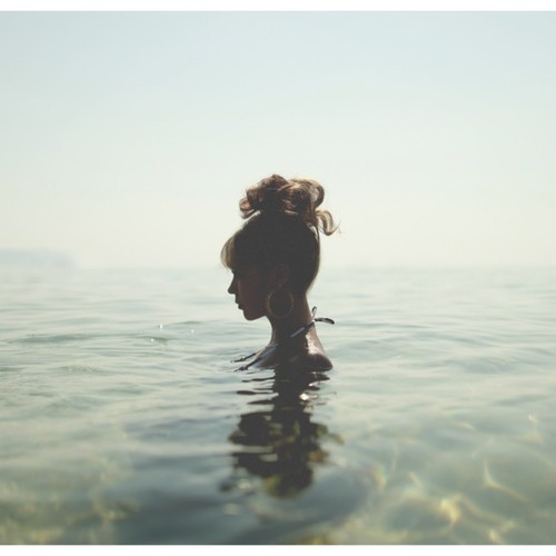 Alina Baraz Paradise